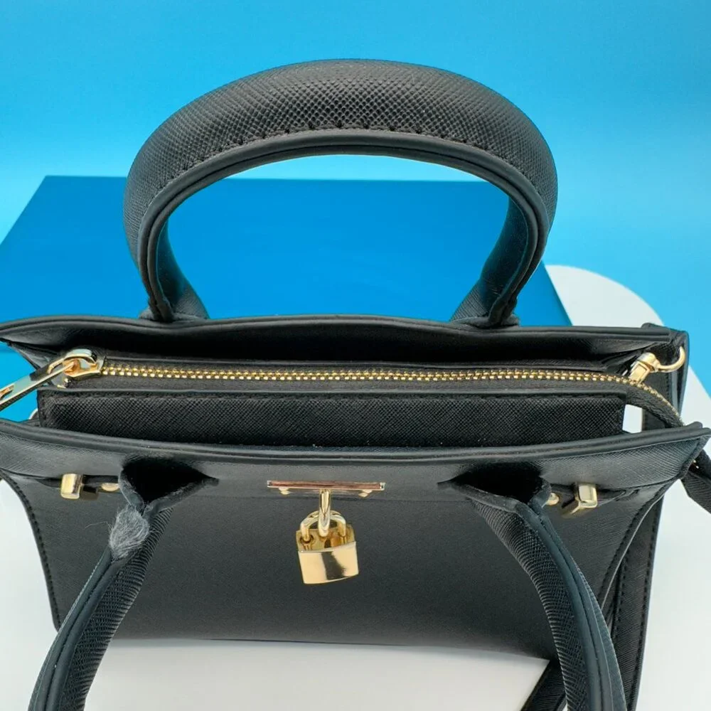 Fashion Nova Women's Kelly‎ Evening Crossbody Handbag Purse, Black